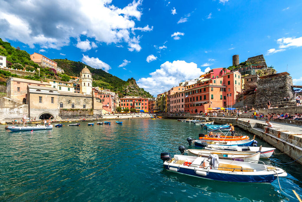 Marina Vernazza, Cinque Terre, İtalya  - Fotoğraf, Görsel