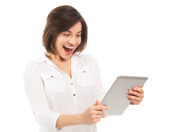 Веселая молодая женщина с электронным планшетом
 - Фото, изображение