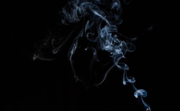 smoke on a black background - Foto, Imagem
