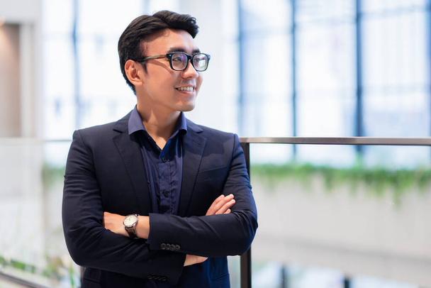 Portrait of young Asian businessman - Photo, Image