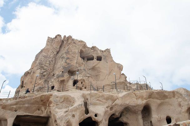Kapadokya 'daki Uchisar Kalesi. Nevsehir Eyaleti. Türkiye. - Fotoğraf, Görsel