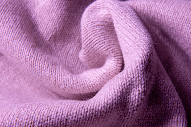 Helder, paars, zacht, pluizig, lichte deken. Textuur katoen textiel achtergrond - Foto, afbeelding