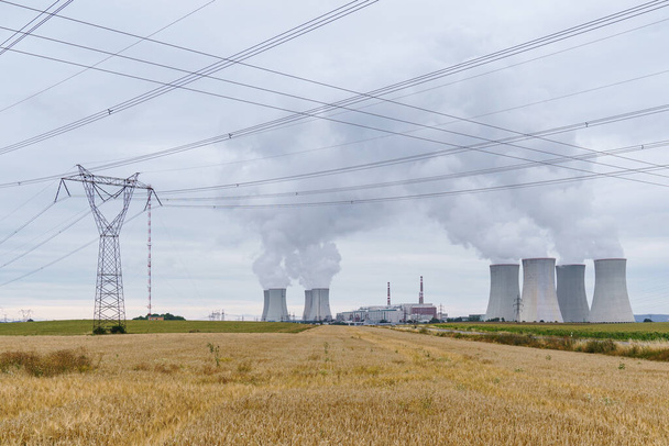 Πυρηνικός σταθμός Dukovany, περιφέρεια Vysocina, Τσεχική Δημοκρατία, Ευρώπη. - Φωτογραφία, εικόνα