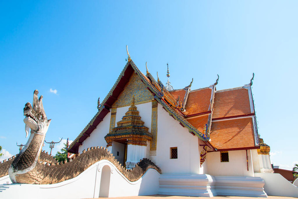 Wat Phumin é um famoso templo na província de Nan, Tailândia
 - Foto, Imagem