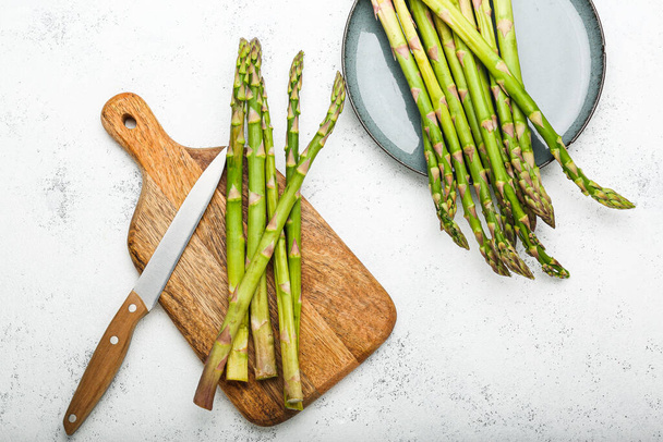  Fresh green asparagus cooking. top view - Valokuva, kuva