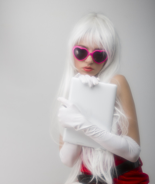 Blonde girl in pink glasses  soft effect - Foto, Bild