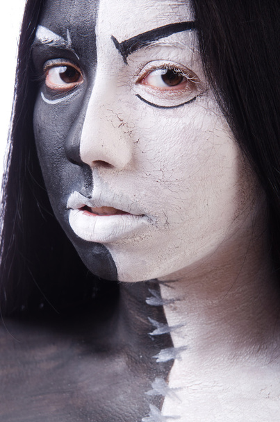 Concepto de Halloween de Satanás con mujer aterradora - Foto, imagen