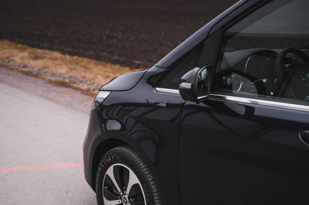 Tonsberg, Norway - march 22, 2022: black Mercedes eVito is a new electric van. - Fotó, kép
