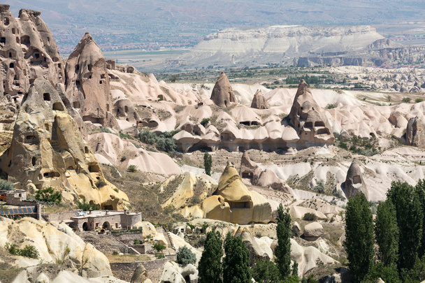 Love Valley dans le parc national de Goreme. Cappadoce, Turquie
 - Photo, image