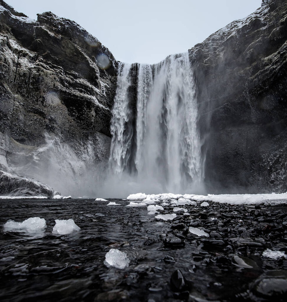 waterfall in the winter mountains - Zdjęcie, obraz