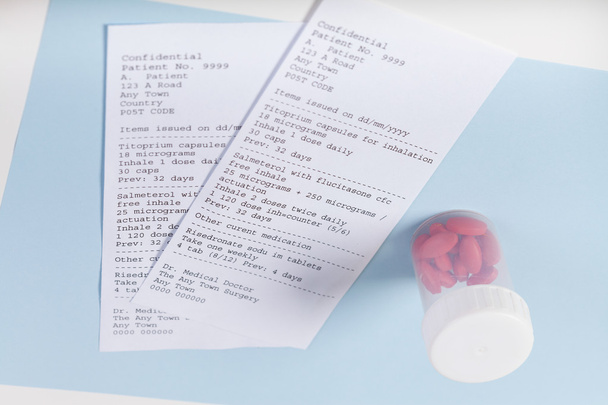 Prescription for red capsules - Фото, изображение