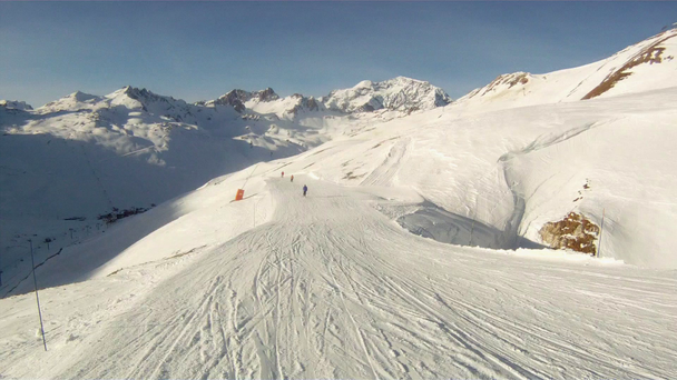 Esporte de esqui homem
 - Filmagem, Vídeo