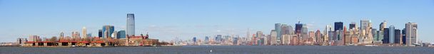 ニュージャージー州とニューヨーク市のマンハッタンのスカイラインのパノラマ - 写真・画像