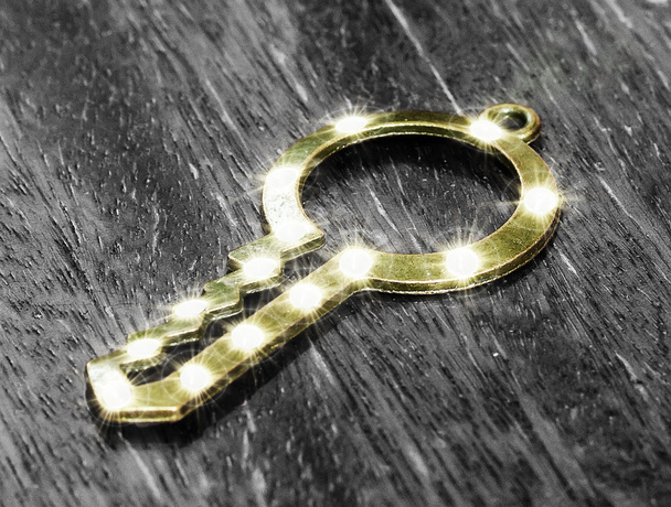 Golden key - Zdjęcie, obraz