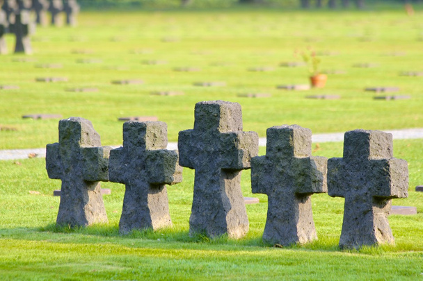 フランス、ノルマンディーのドイツのラ カンベ墓地 - 写真・画像
