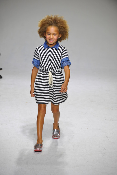 Anasai preview at petite PARADE Kids Fashion Week - Foto, imagen