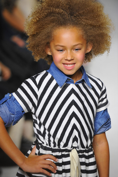 Anasai preview at petite PARADE Kids Fashion Week - Fotoğraf, Görsel