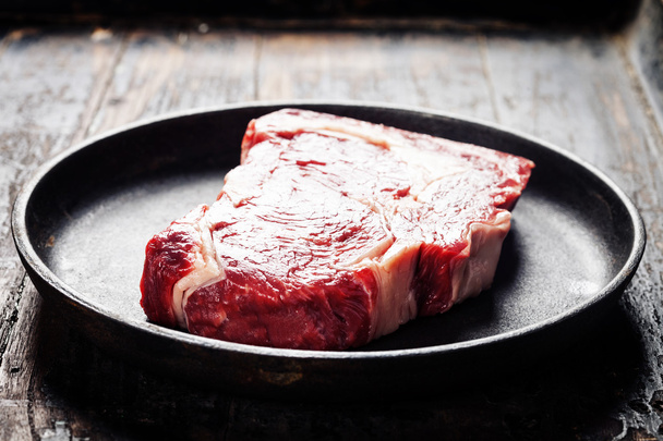 Raw beef steak - Foto, Bild