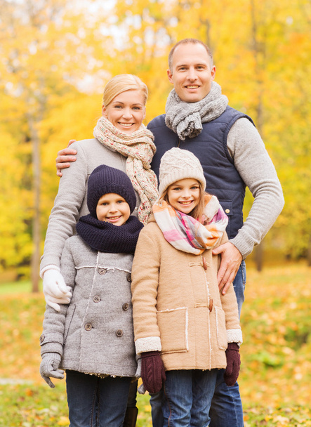 happy family in autumn park - Foto, Bild