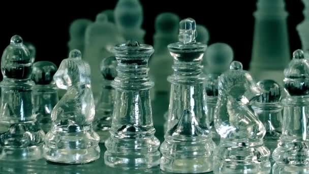 Шахматы из стекла
 - Кадры, видео