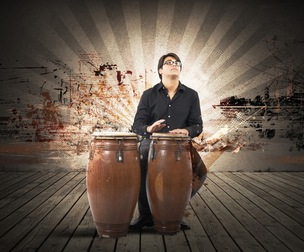 Jonge percussionist spelen - Foto, afbeelding