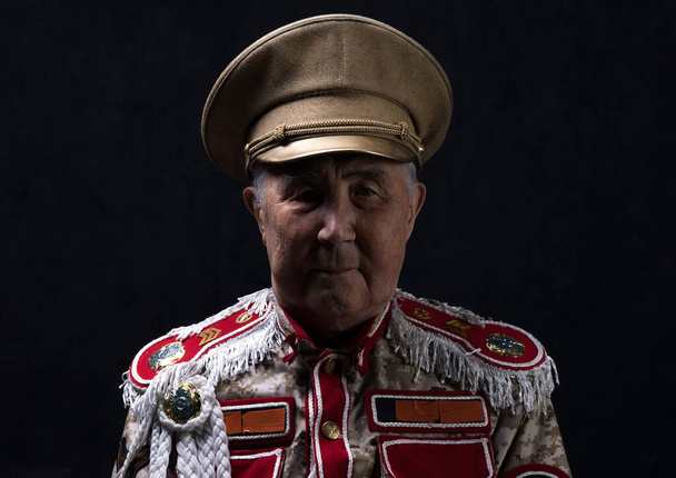 Yaşlı bir diktatörün portresi - Fotoğraf, Görsel