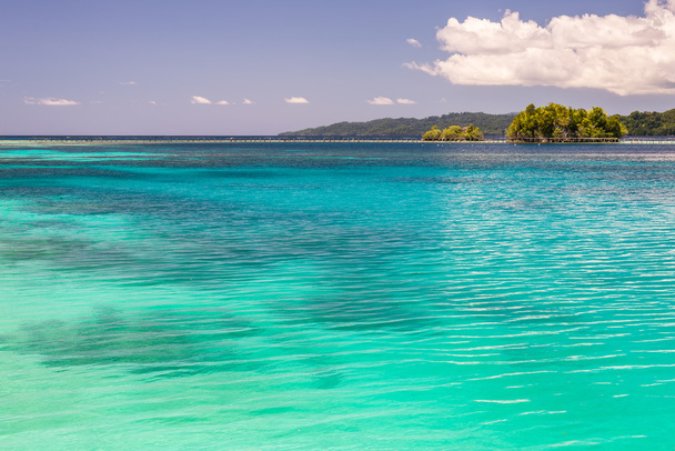Mare blu alla luce del giorno, Isole Togie
 - Foto, immagini