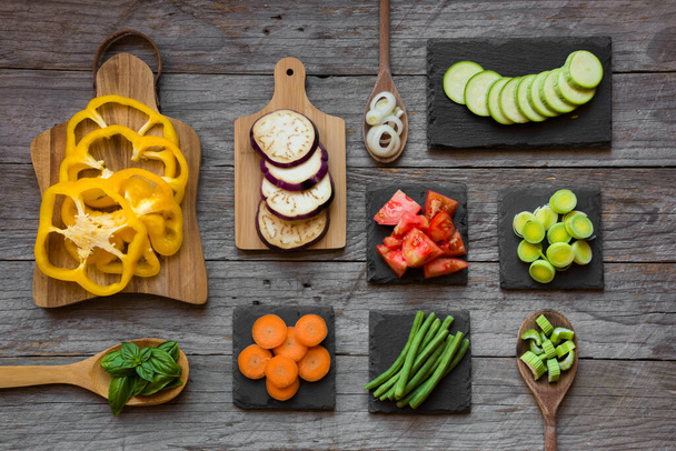 top view of vegetables on the wooden table, selective focus - Foto, imagen