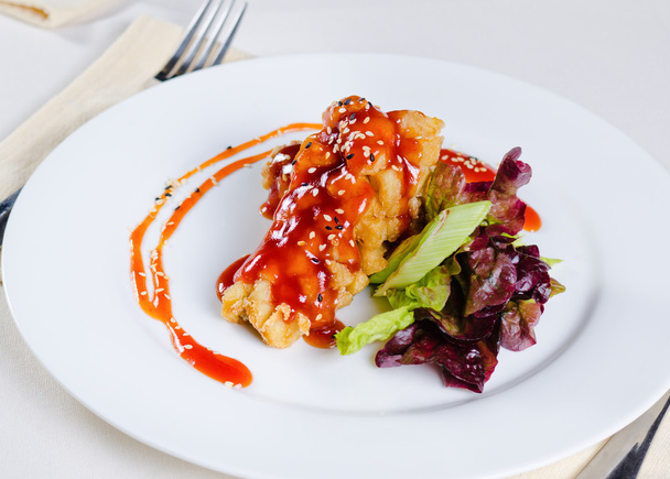 生意気な鶏肉の野菜炒めのおいしい料理 - 写真・画像