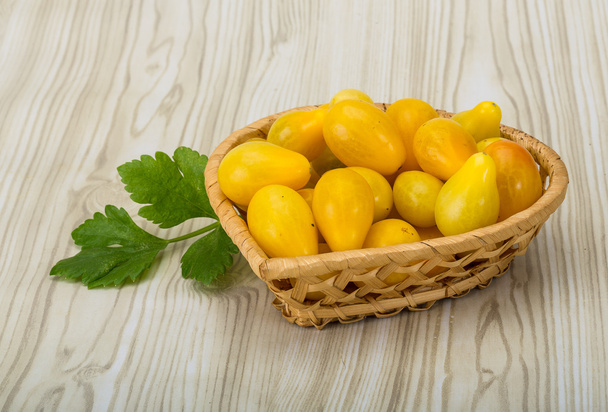 Yellow cherry tomatoes - Fotó, kép