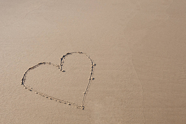 heart on the beach - Foto, afbeelding