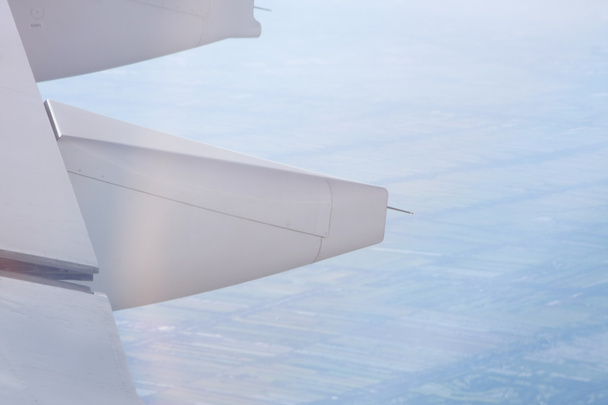 空気計画 passergen ウィンドウ ビューで空の上に - 写真・画像