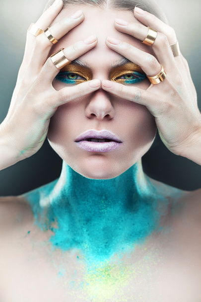 Art woman with hands on face - Foto, Imagen