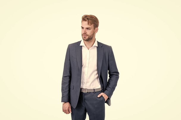 confident successful man businessman in businesslike suit isolated on white, formalwear - Foto, imagen