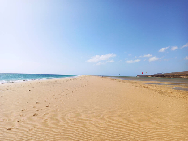 beautiful beach with a white sand - Valokuva, kuva