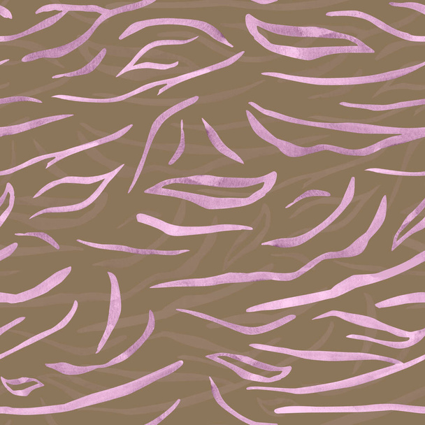 Фиолетовые полоски тигра на кофейне бесшовный узор. Шаблон для оформления дизайнов и иллюстраций. - Фото, изображение