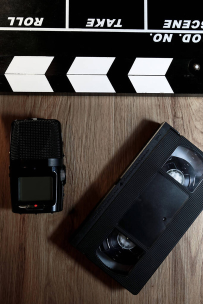clapperboard para filmagem, com pipocas você se sente mais como ir ao cinema - Foto, Imagem