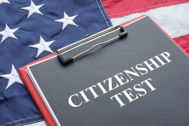 Citizenship Test is shown on a photo using the text - Foto, afbeelding