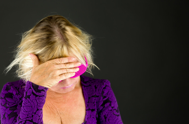 Kobieta mylić ból głowy - Zdjęcie, obraz