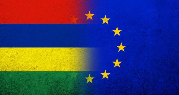 Vlag van de Europese Unie met de nationale vlag van Mauritius. Grunge achtergrond - Foto, afbeelding