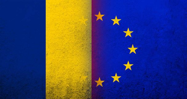 Vlag van de Europese Unie met nationale vlag van Roemenië. Grunge achtergrond - Foto, afbeelding
