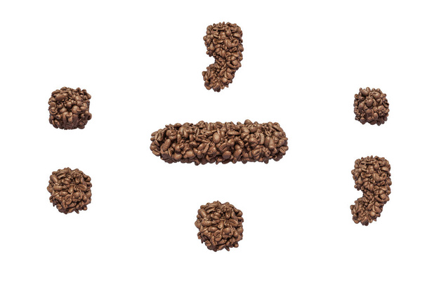 Ensemble de lettres, chiffres et signes de ponctuation de grains de café 3D isolés sur fond blanc. Comprend un chemin intégré pour créer facilement alpha. - Photo, image