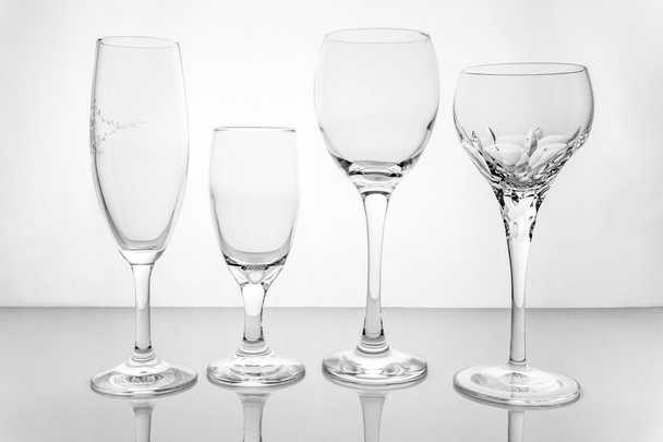 Collage di bicchieri vuoti
 - Foto, immagini