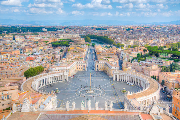 Aerial view of Saint Peter square in Vatican. - Fotoğraf, Görsel
