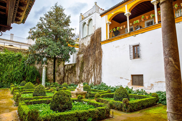 Το Σπίτι του Πιλάτου ονομάζεται Casa de Pilatos στη Σεβίλλη της Ισπανίας. Η αρχιτεκτονική του είναι ένα πρωτότυπο μίγμα της Ιταλικής Αναγέννησης και Ανδαλουσίας mudejar στυλ. - Φωτογραφία, εικόνα