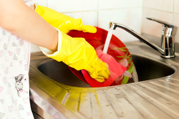 proces mycia naczynia  - Zdjęcie, obraz