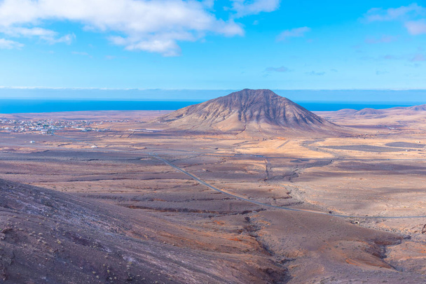 Tindaya mountain at Fuerteventura, Canary islands, Spain. - Fotografie, Obrázek