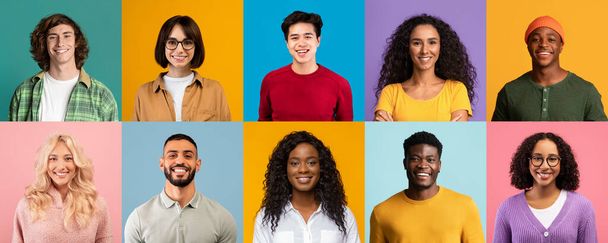 Kreative Collage glücklicher multiethnischer Millennials, die vor farbenfrohen Hintergründen posieren - Foto, Bild