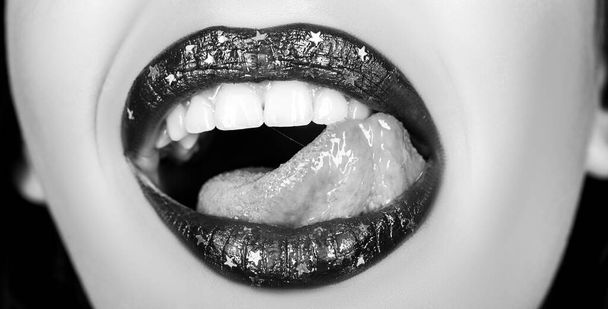 Lips bright makeup. Lip, teeth, tongue. - Foto, imagen