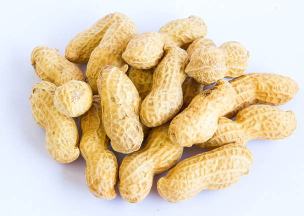 cacahuètes sur fond blanc - Photo, image